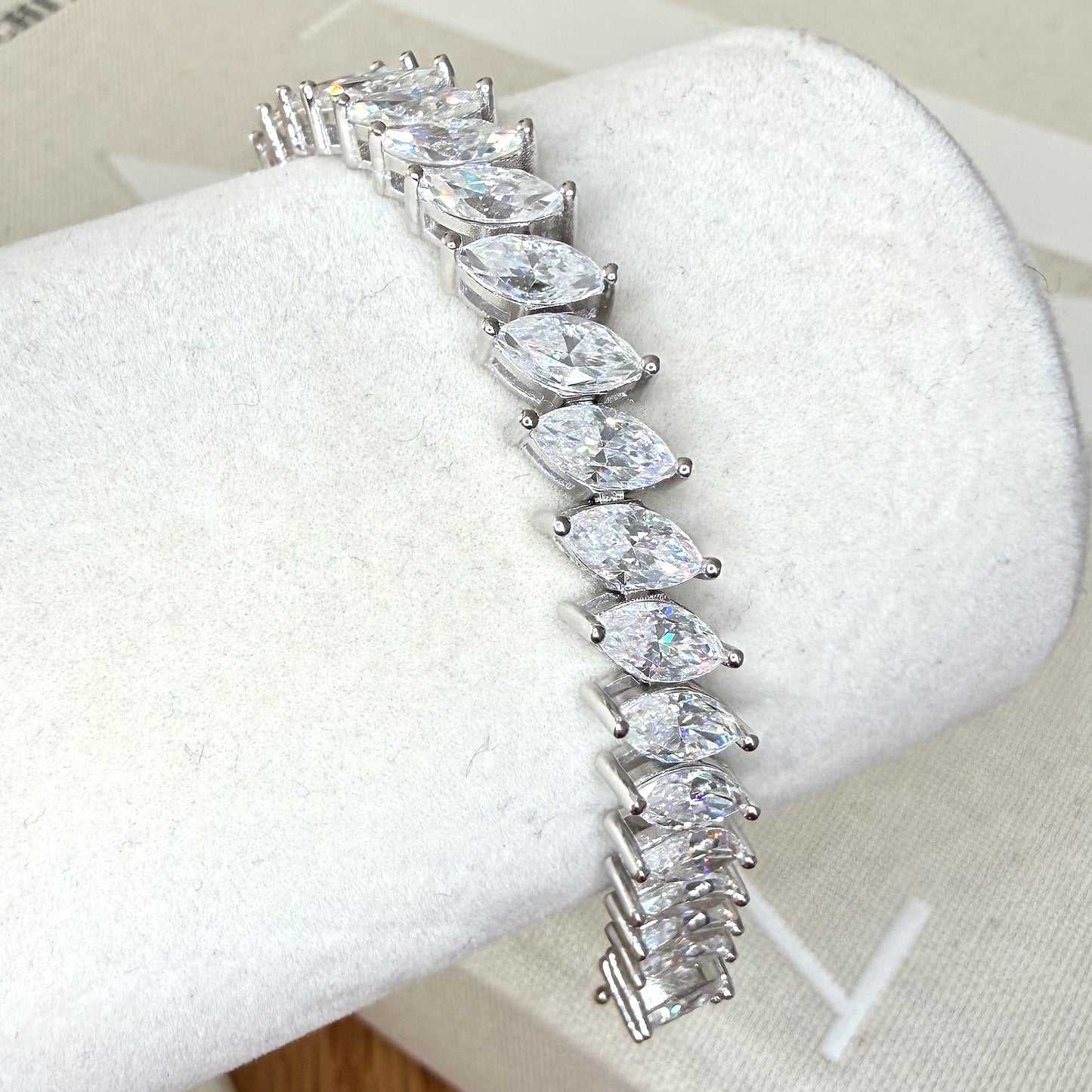 Clara 18.5 CTW Moissanite Marquise Cut Tennis Bracelet
