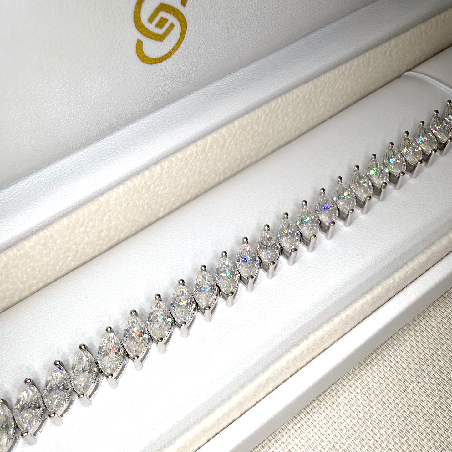 Clara 18.5 CTW Moissanite Marquise Cut Tennis Bracelet