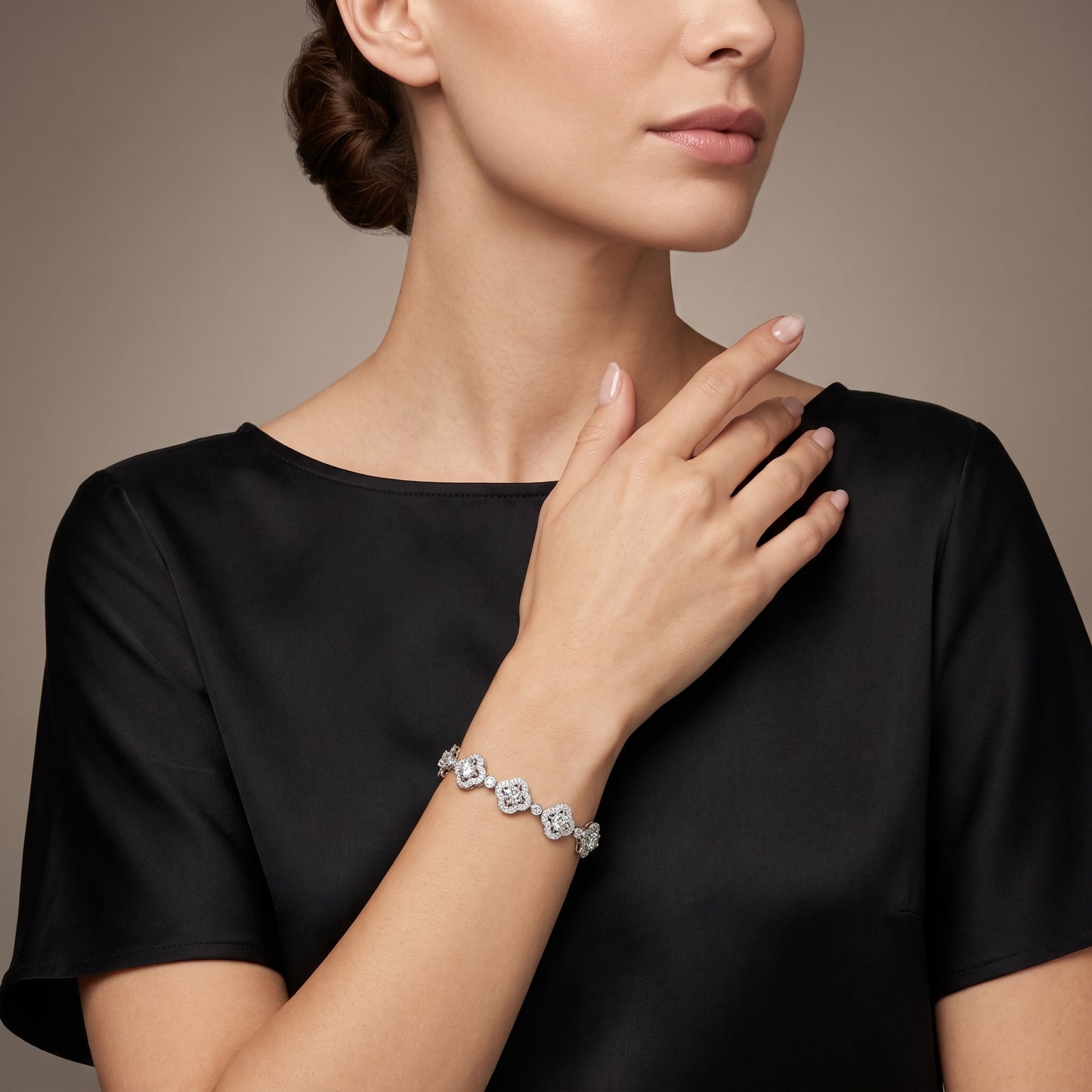 Sterling Silver Moissanite Clover Halo Bracelet