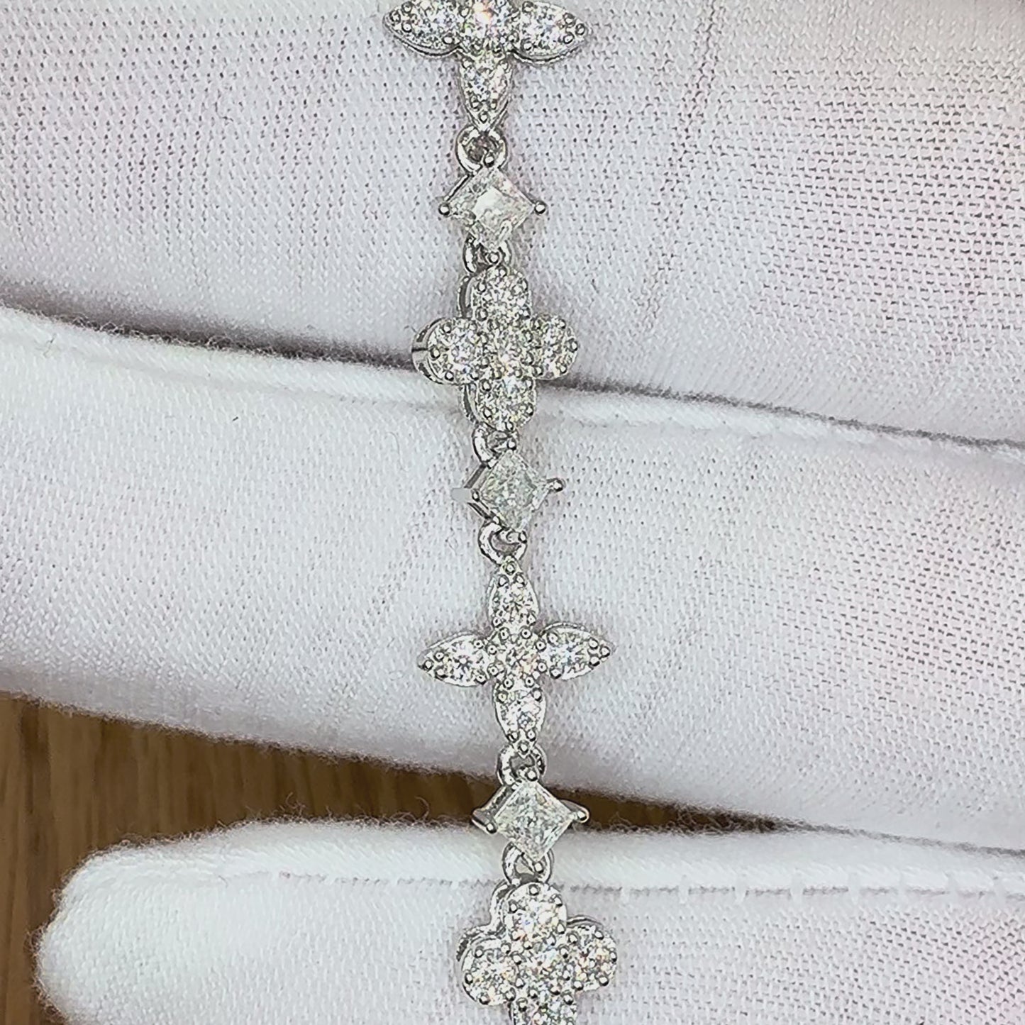 Load and play video in Gallery viewer, Flora Moissanite Medley Tennis Bracelet
