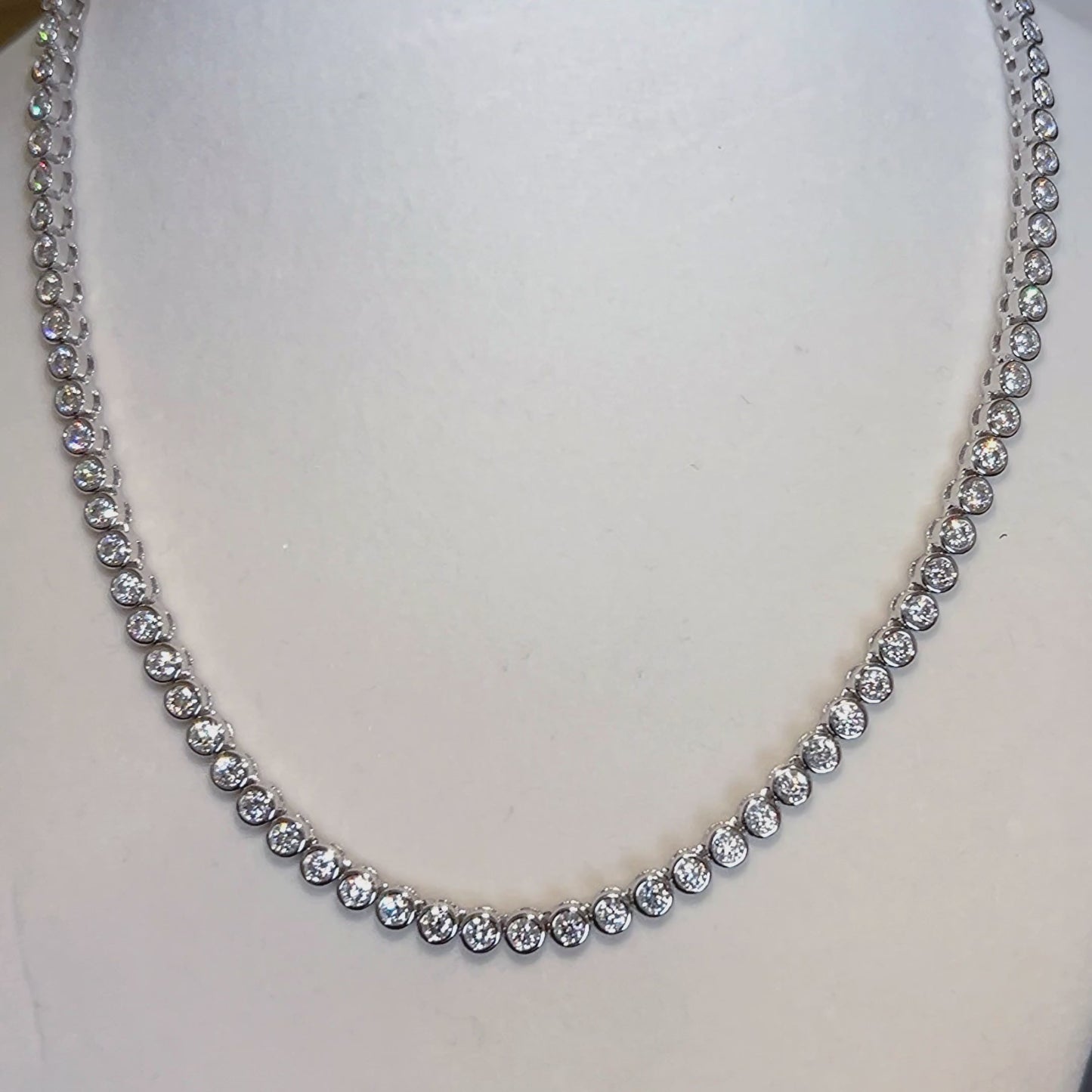 Nuclis Moissanite Bezel Set Tennis Necklace